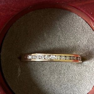 10k yellow gold Diamond band